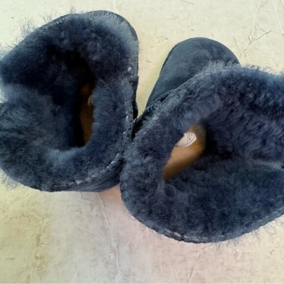 UGG Erin Sheepskin Classic Toddler Boot Slipper Fur Leather Kids Large 5202 - Picture 10 of 16